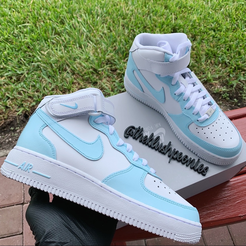Nike Custom Painted Air Force 1 Mid Top - Light Blue NWT - Picture 9 of 15
